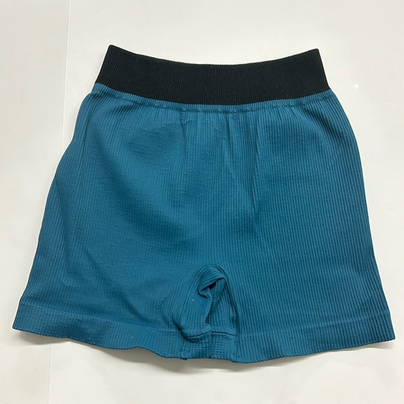 Free People Movement Happiness Runs Prajna Shorts M/L Blue NWOT - Picture 2 of 4